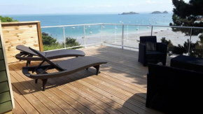 Cancale Port mer, les pieds dans l'eau